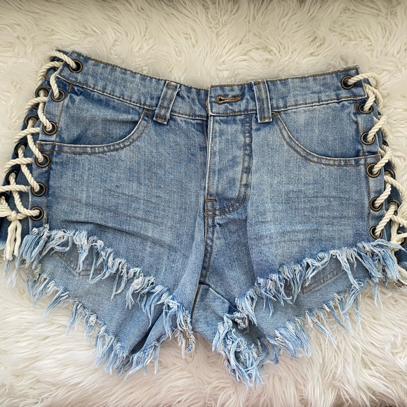 Vintage Havana Denim Shorts With Rope 